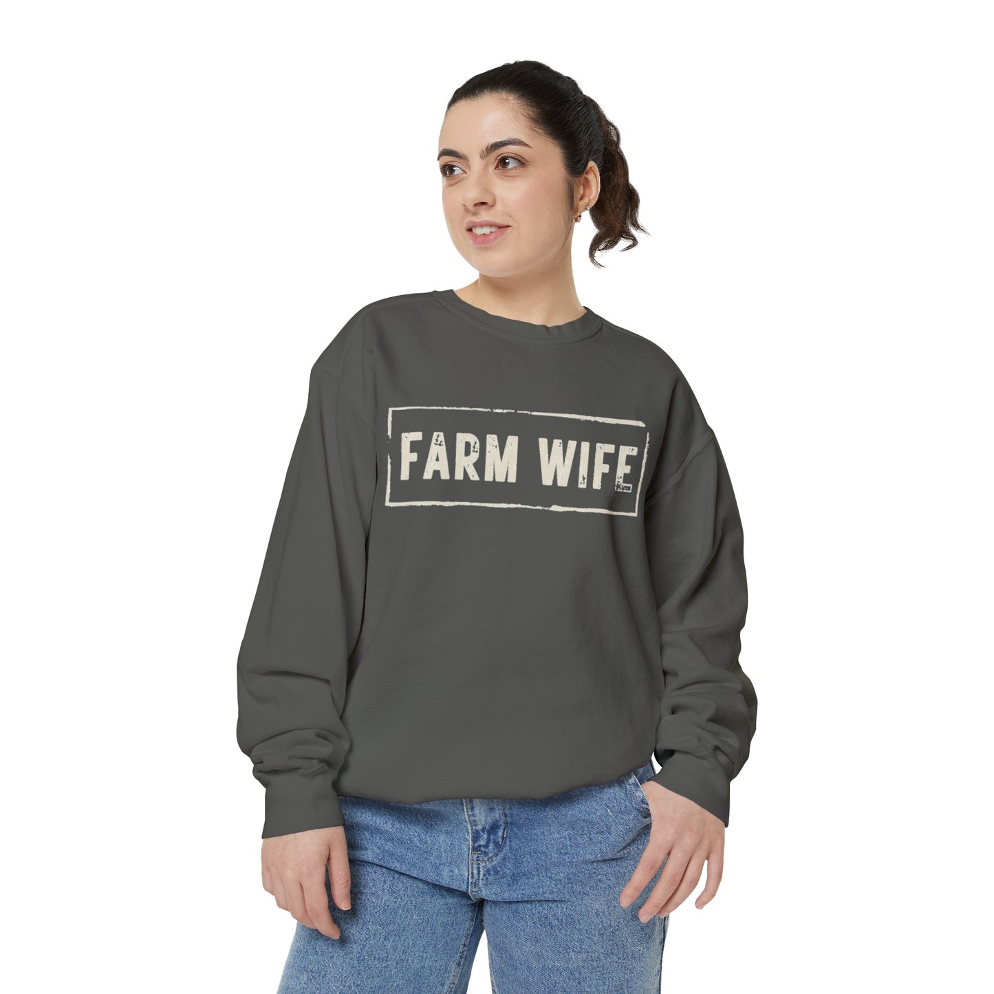 Farm Wife Crew Neck (cream text)